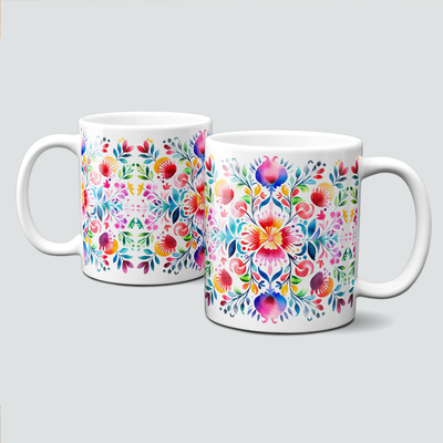 Tasse mit bunten Herbstfarben