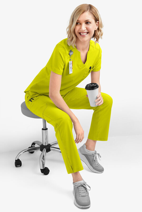 Women&#39;s 4-Pocket V-Neck Scrub Top with Petal Sleeves