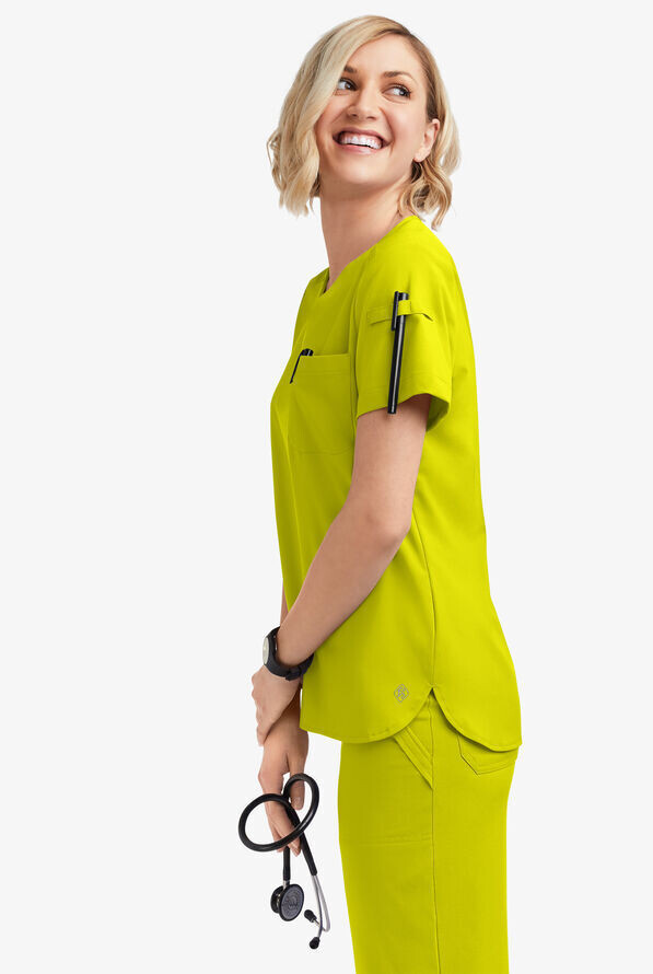 Women&#39;s 4-Pocket V-Neck Scrub Top with Petal Sleeves