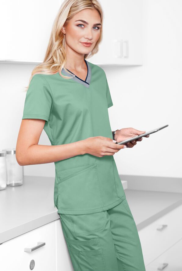 Women&#39;s  Scrub Top