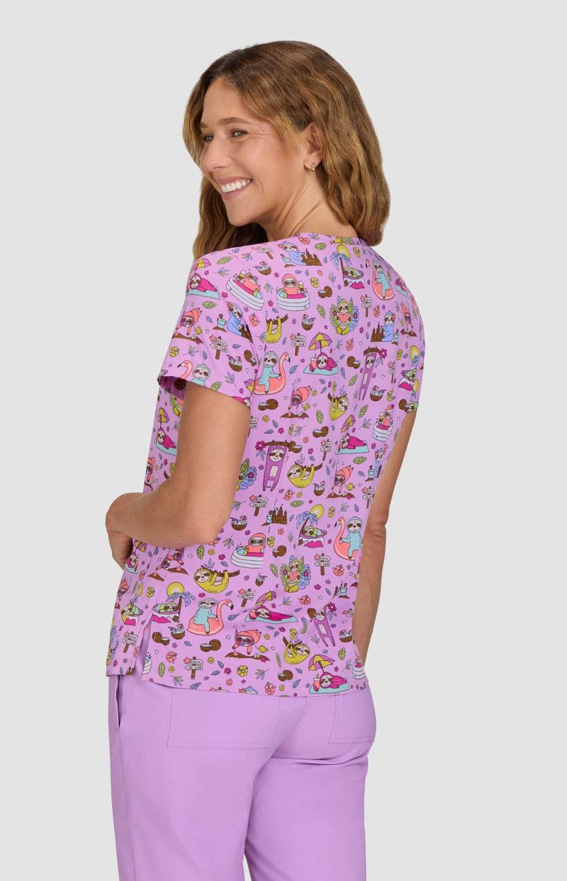koi Basics Leslie Women&#39;s 2-Pocket Stretch Print Top