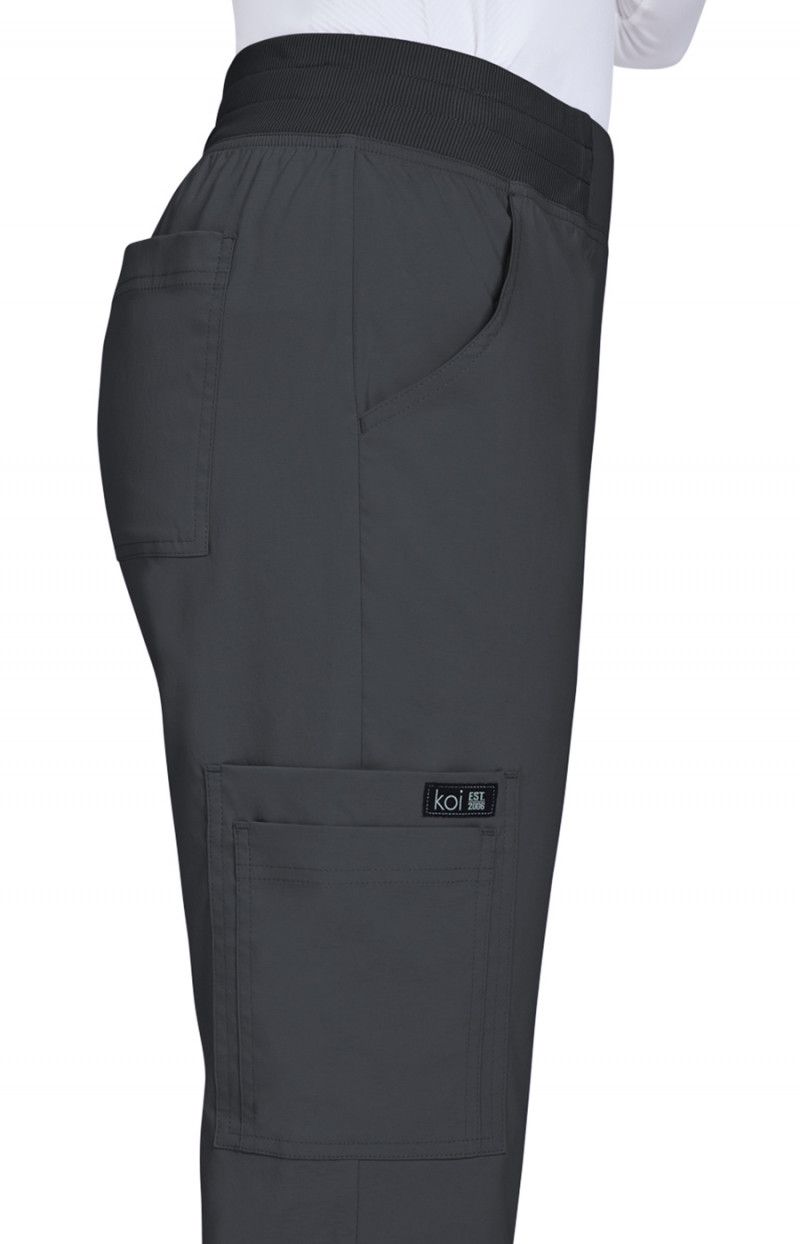 koi Basics Wrenlee Women&#39;s 6-Pocket Scrub Pant