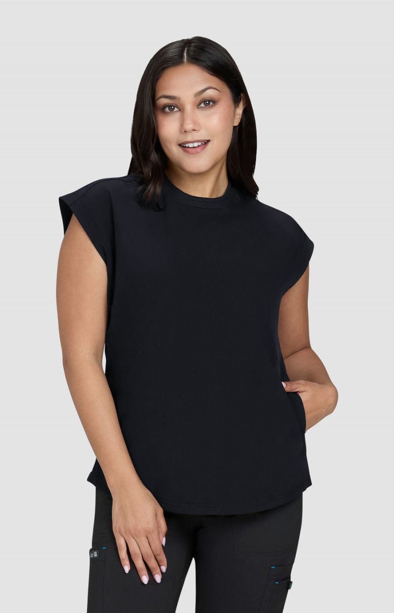 koi Basics Kenley Women’s 2-Pocket Scrub Top