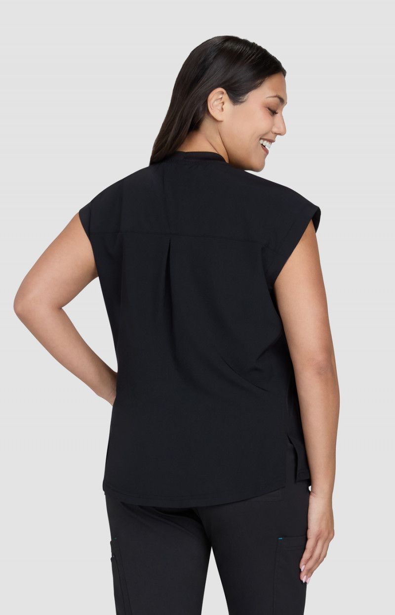 koi Basics Kenley Women’s 2-Pocket Scrub Top