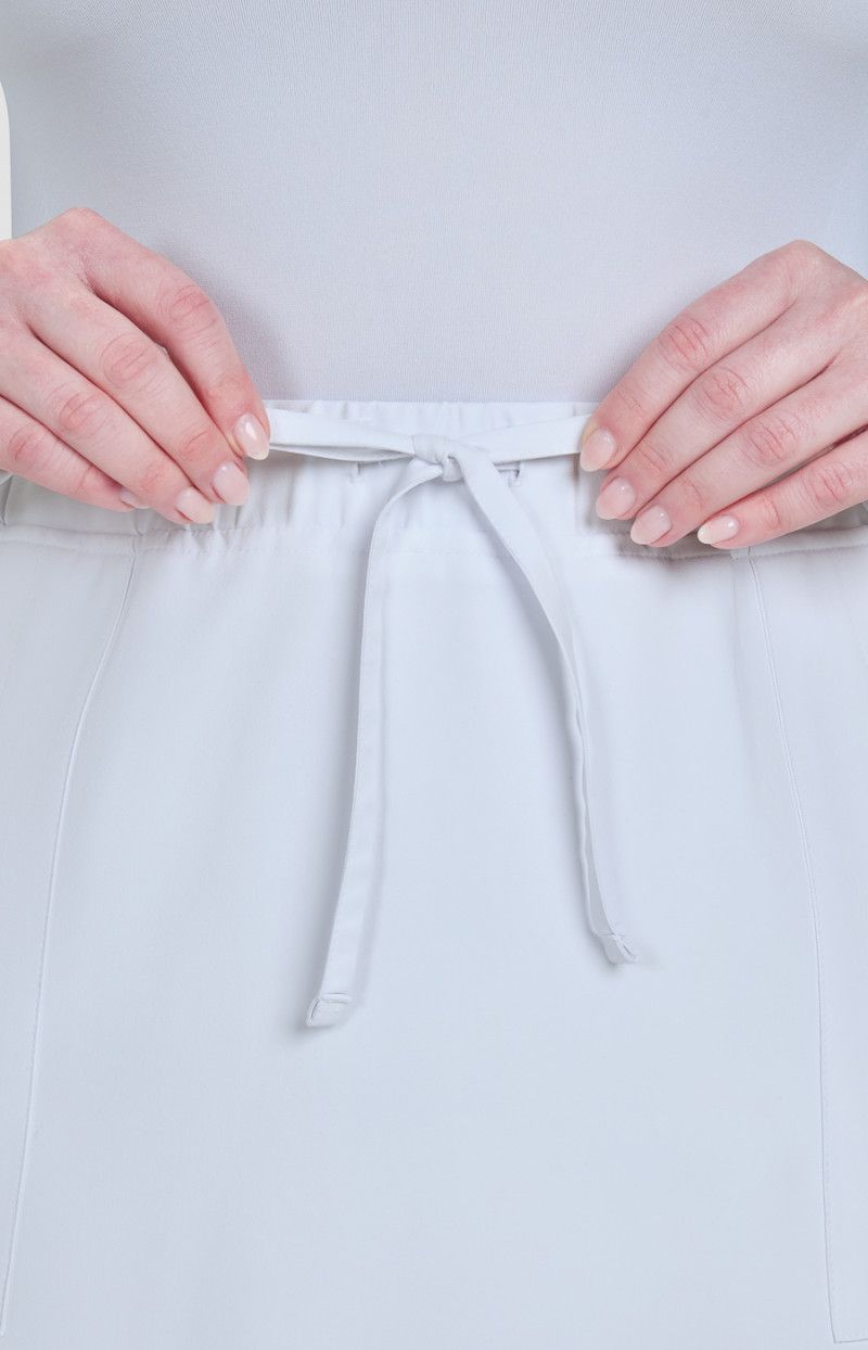 koi Scrubs Essentials Defense Women’s Water Repellent 2-Pocket Skirt