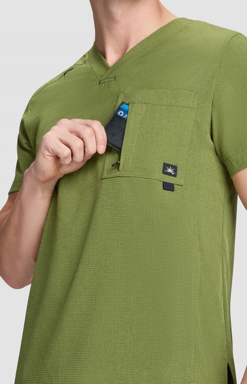Solis x koi Caldwell Men&#39;s 4-Pocket Scrub Top