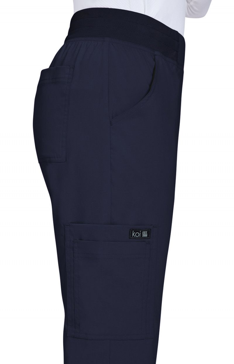 koi Basics Wrenlee Women&#39;s 6-Pocket Scrub Pant