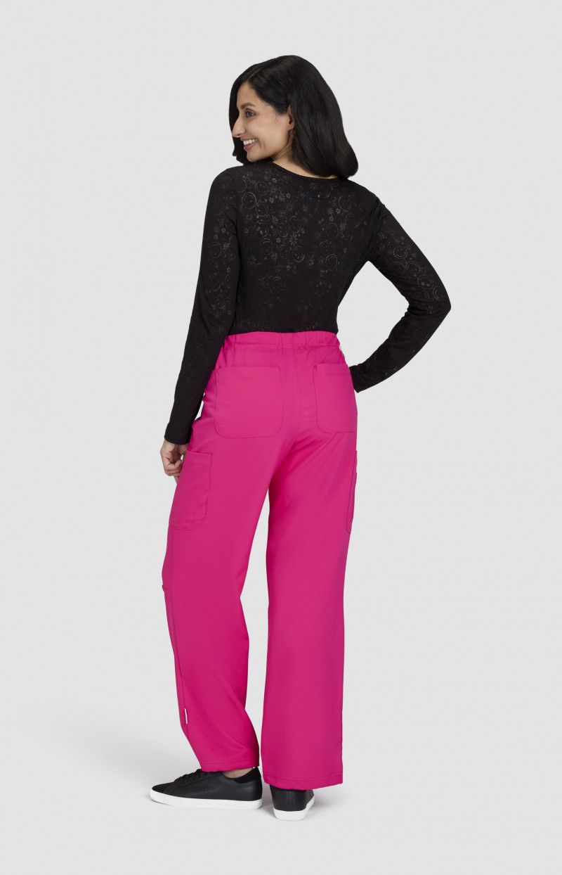 koi | SmileyWorld Jubilant Women&#39;s 7-Pocket Scrub Pant
