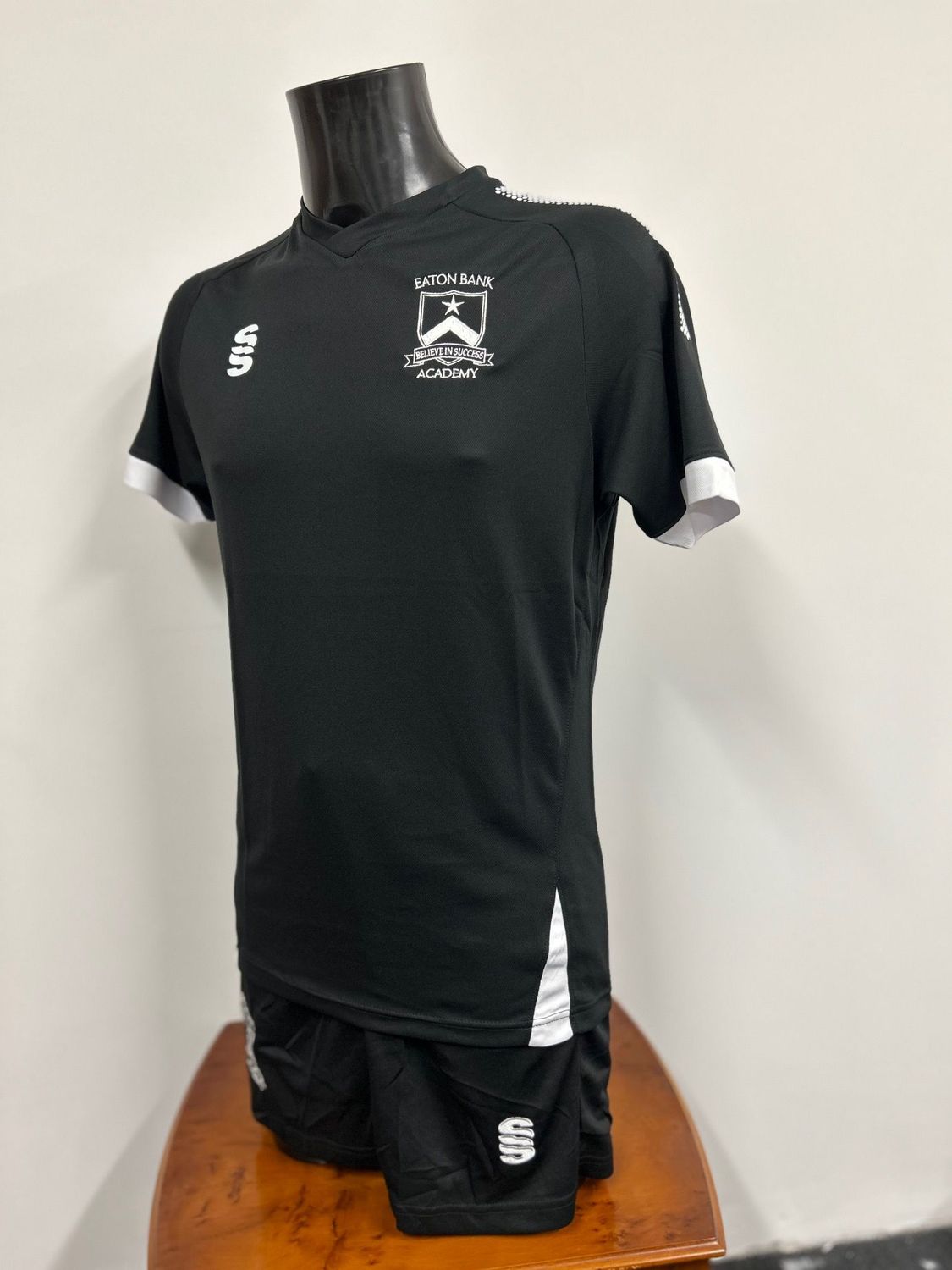Eaton Bank PE T-Shirt ( New for 2025)