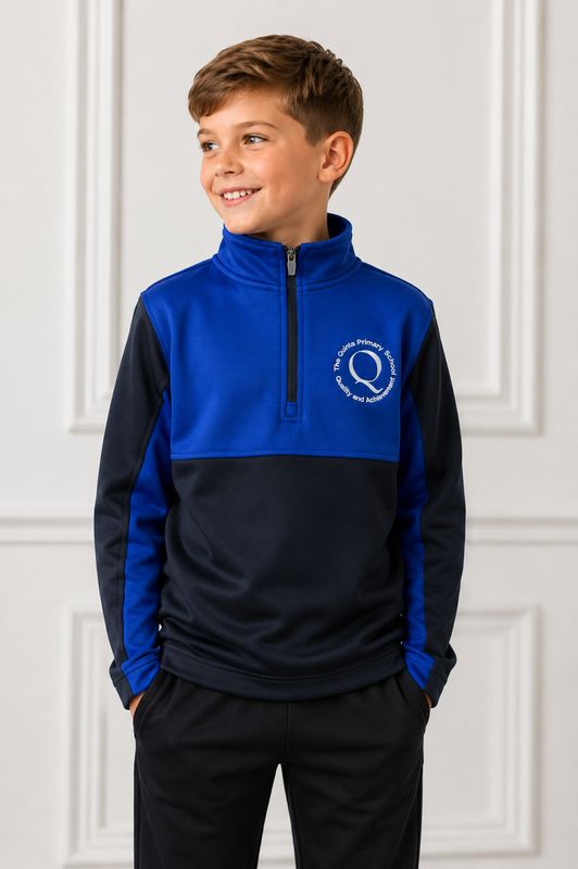 Quinta Quarter Zip Top