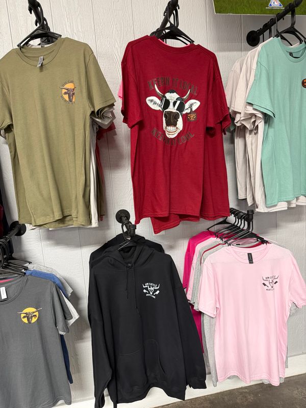 $300 GIFT CARD & Full Cooked Brisket & HM Shirt Waffle