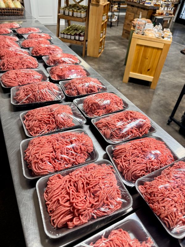 WAFFLE 50 lbs of Ground Beef, vacuum sealed in 1 to 2 lb packs + shirt + hat ROUND FOUR! WAFFLE 50 lbs of Ground Beef, vacuum sealed in 1 to 2 lb packs + shirt + hat ROUND FOUR!