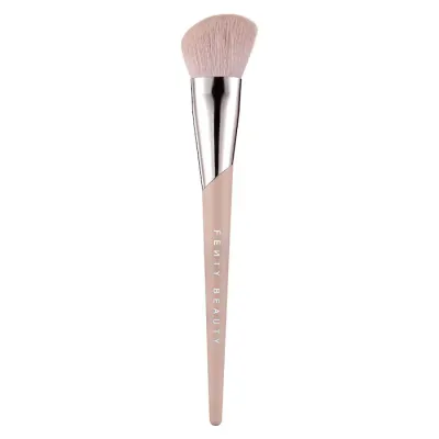 Fenty Beauty by Rihanna  Face Shaping Brush 125