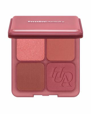 HUDA BEAUTY Blush Filter Blurring Blushlighters Palette - Strawberry Latte HUDA BEAUTY Blush Filter Blurring Blushlighters Palette - Strawberry Latte