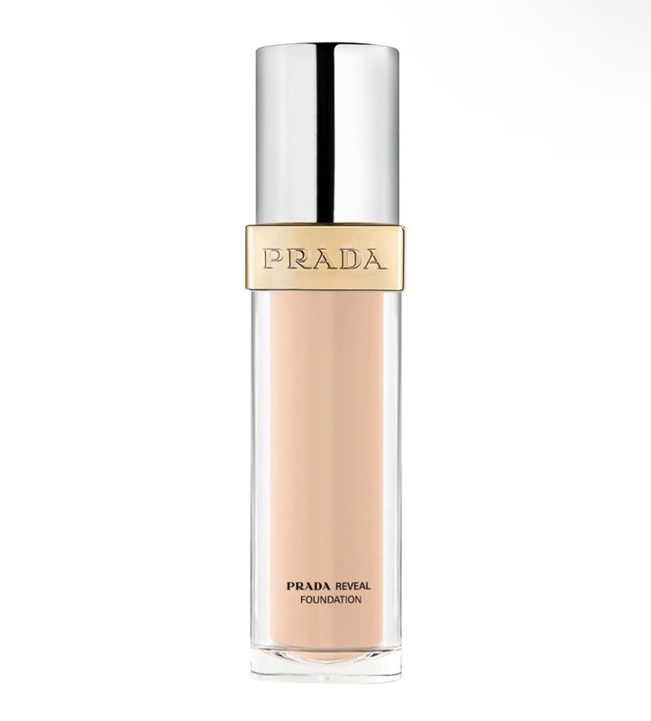 Prada Reveal Skin-Optimizing Refillable Soft Matte Foundation LC15