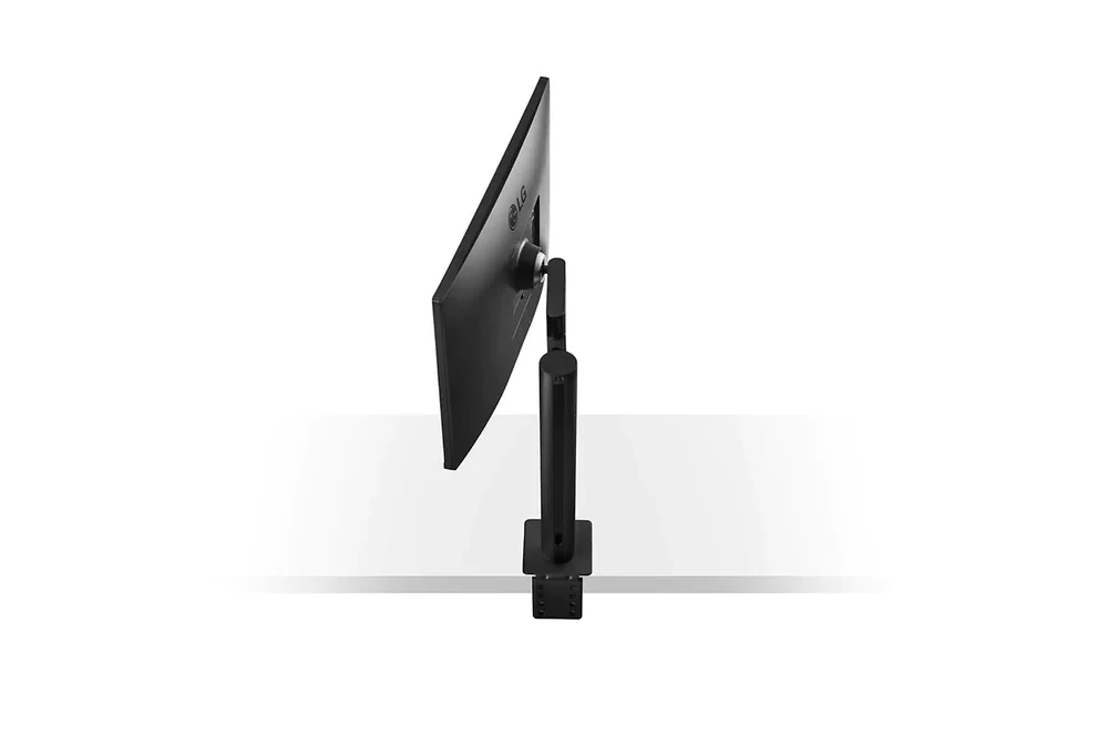 LG 27&#39;&#39; QHD Ergo IPS Monitor with USB Type-C and Ergo Stand