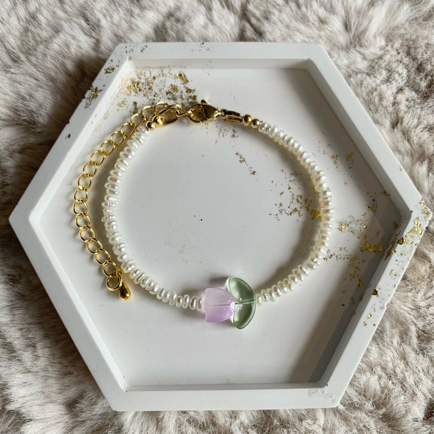 Bracelet freshwater baroques pearls &amp; tulip with expendable chain
