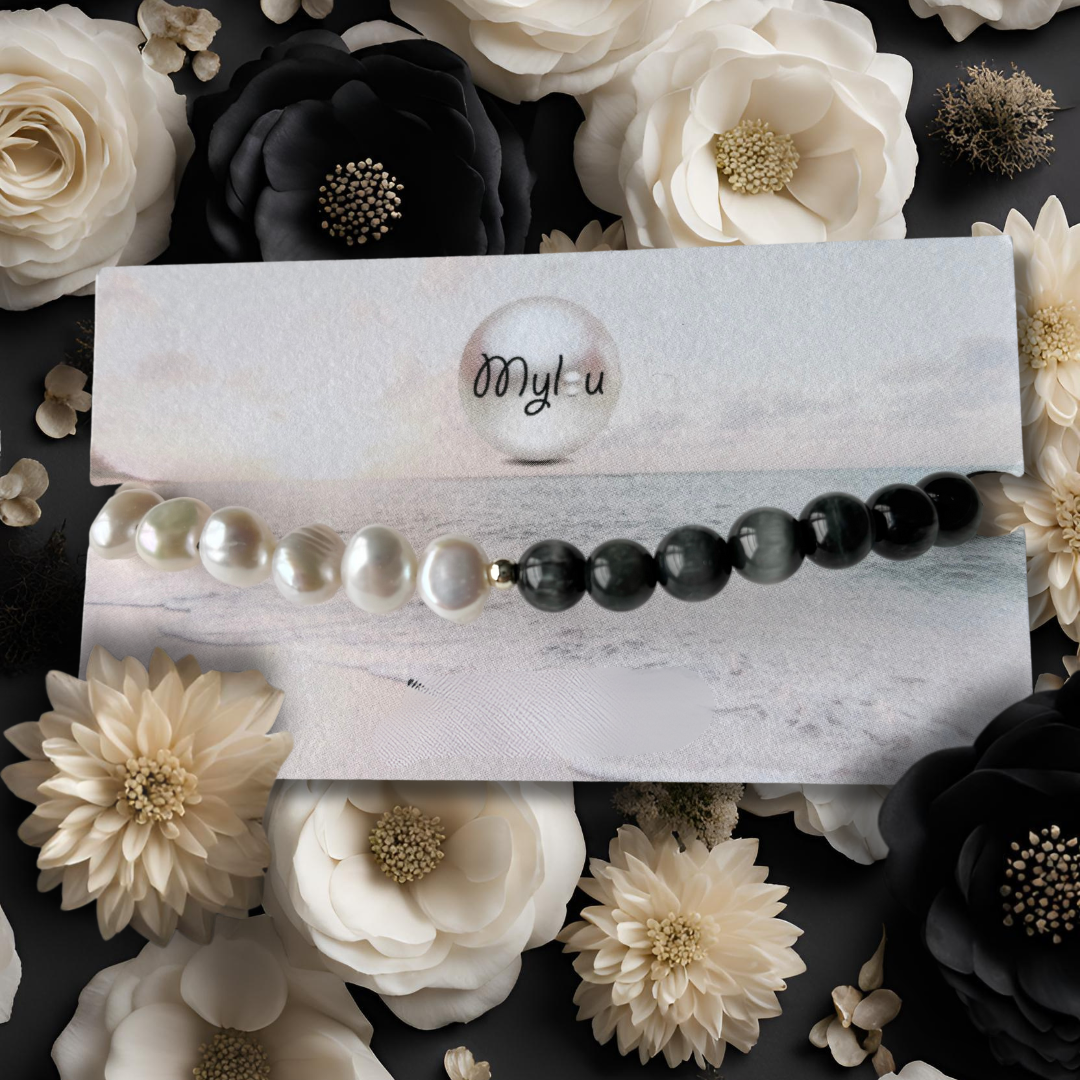 Bracelet ~ Hawk eye &amp; Freshwater pearls 