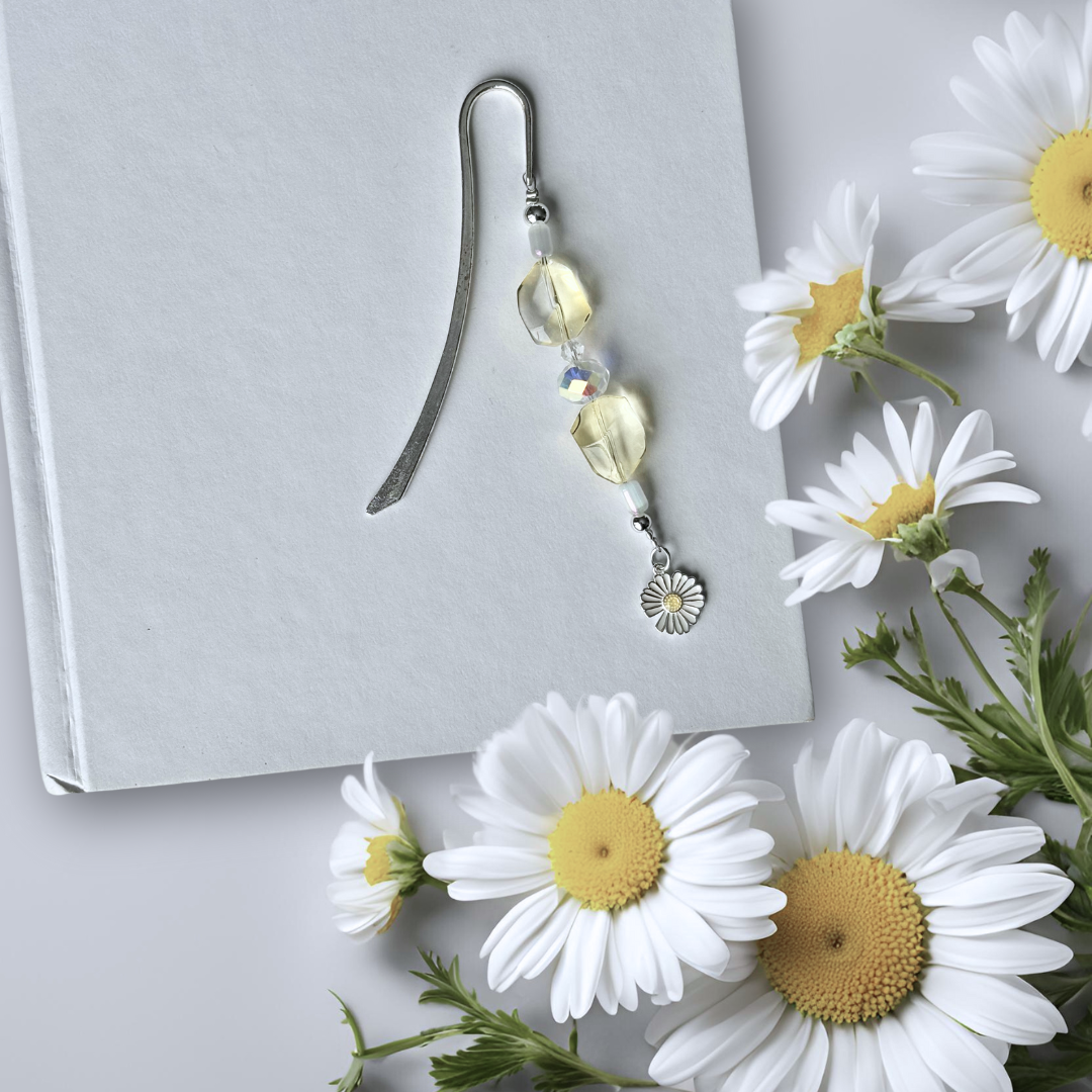 Daisy ~ Beaded Bookmark