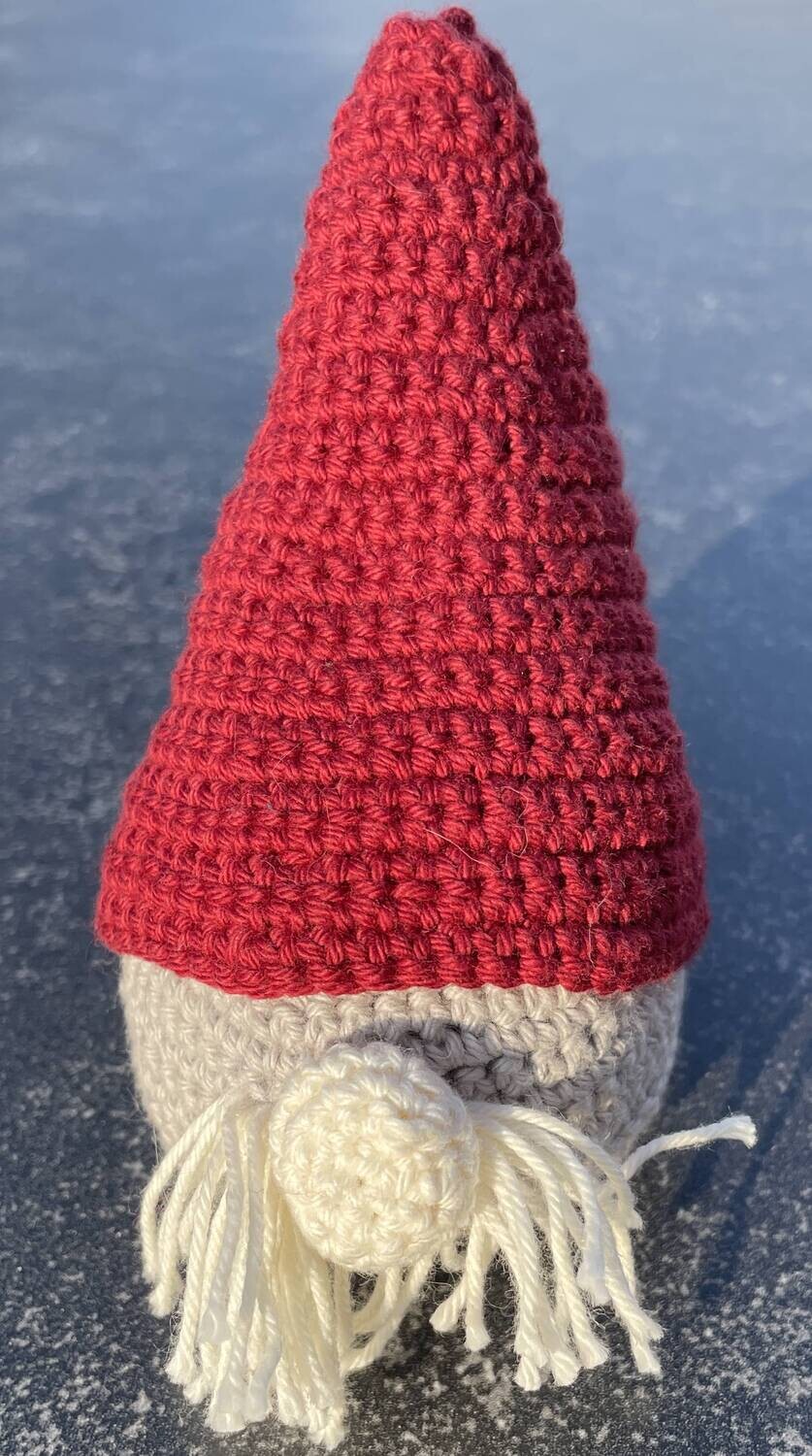 Gehäkelter Wichtel - klein - 12 cm Gehäkelter Wichtel - klein - 12 cm