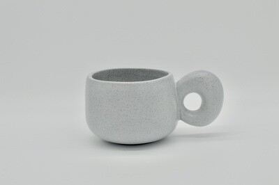 Keramik-Tasse grau