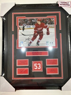 MORITZ SEIDER - AUTOGRAPHED DETROIT RED WINGS 16X20 FRAME