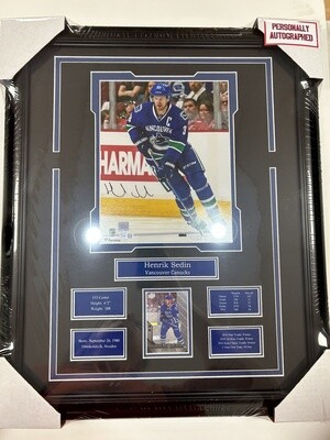 HENRIK SEDIN - AUTOGRAPHED VANCOUVER CANUCKS 16X20 FRAME