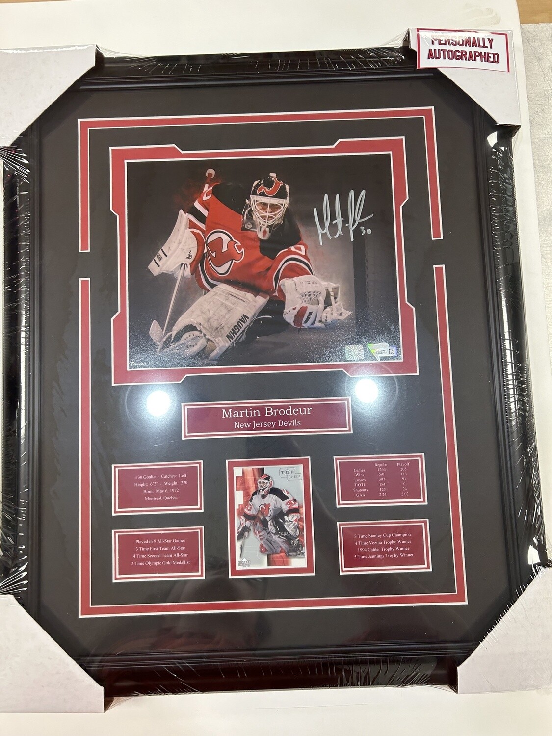 MARTIN BRODEUR - AUTOGRAPHED NEW JERSEY DEVILS 16X20 FRAME