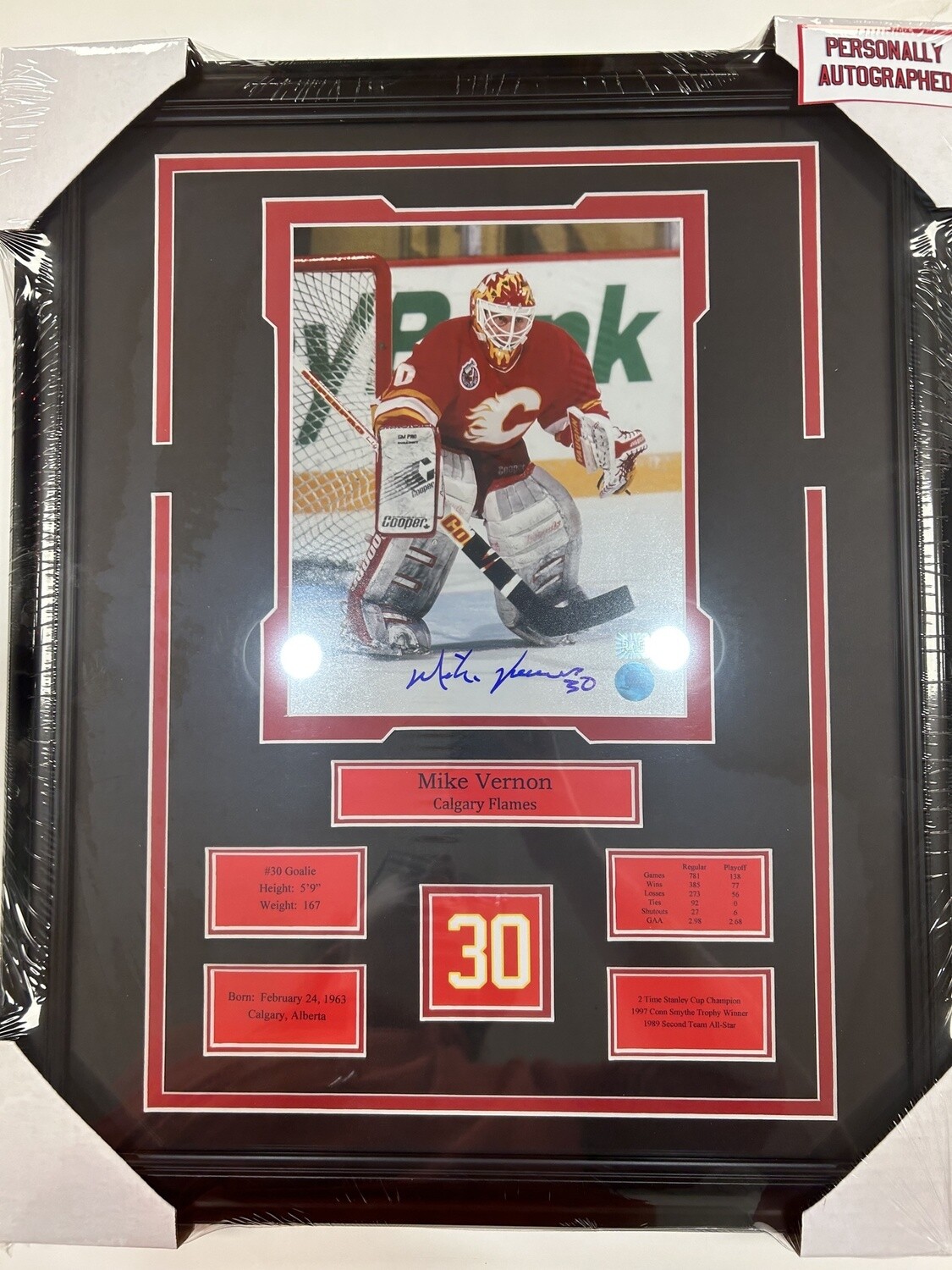 MIKE VERNON - AUTOGRAPHED CALGARY FLAMES 16X20 FRAME
