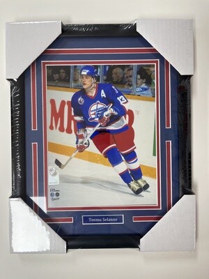 TEEMU SELANNE - WINNIPEG JETS 11X14 FRAME