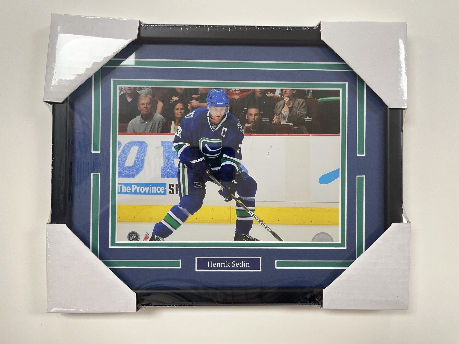 HENRIK SEDIN - VANCOUVER CANUCKS 11X14 FRAME