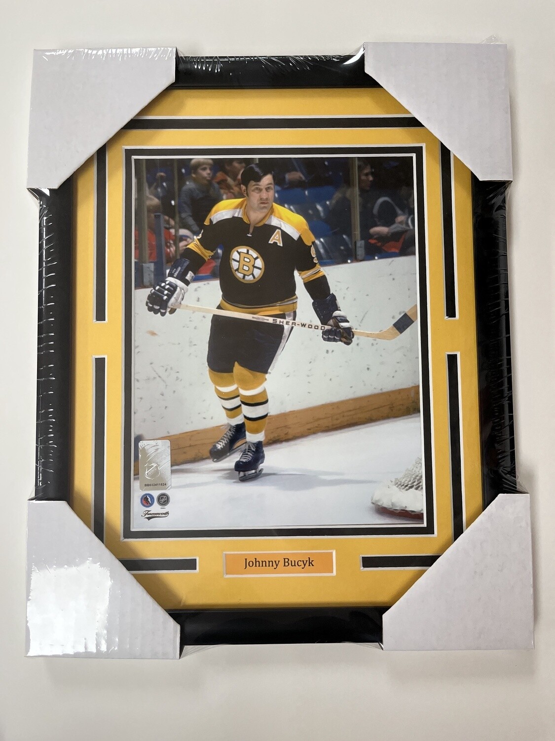 JOHNNY BUCYK - BOSTON BRUINS 11X14 FRAME