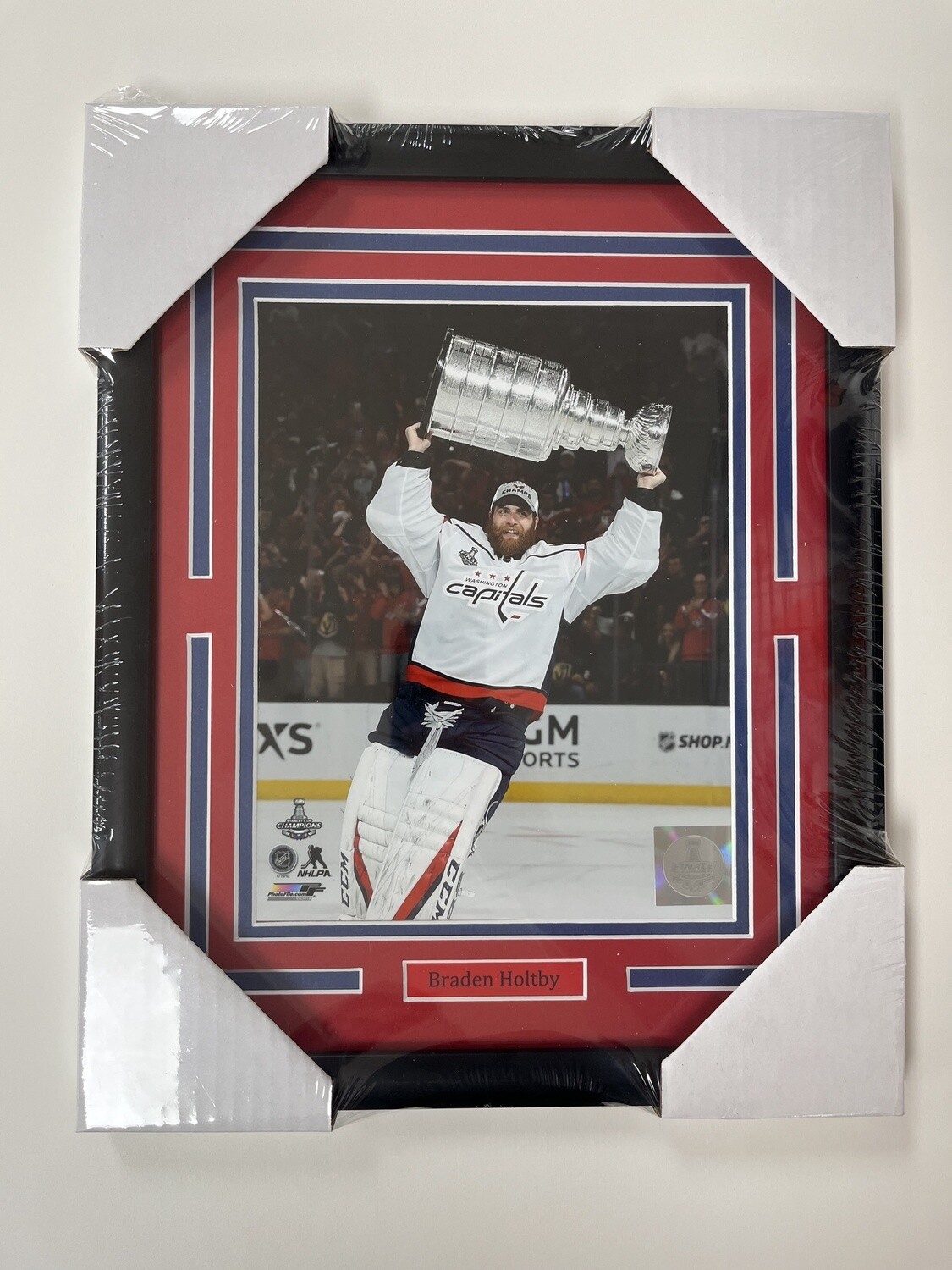 BRADEN HOLTBY - WASHINGTON CAPITALS 11X14 FRAME
