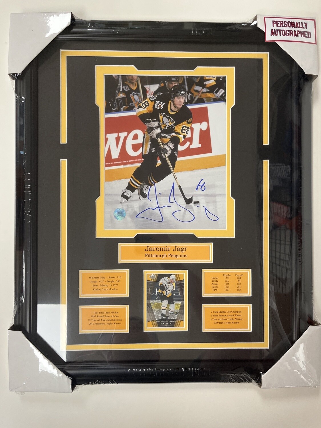 JAROMIR JAGR - AUTOGRAPHED PITTSBURGH PENGUINS 16X20 FRAME