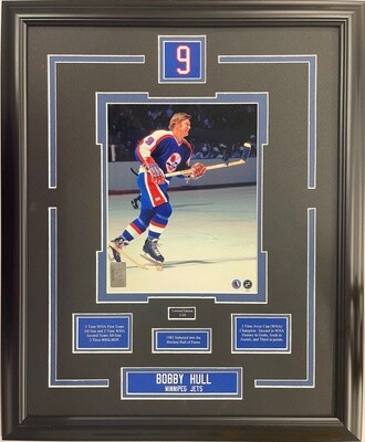 BOBBY HULL - LIMITED EDITION 16X20 FRAME #/10 WINNIPEG JETS