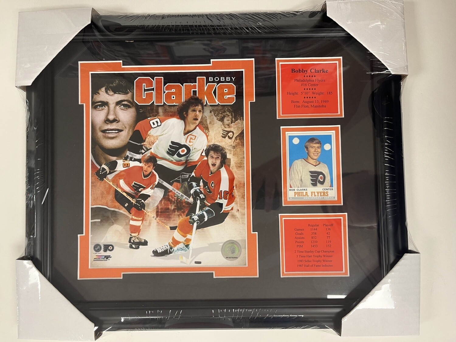 BOBBY CLARKE - PHILADELPHIA FLYERS 13X16 FRAME