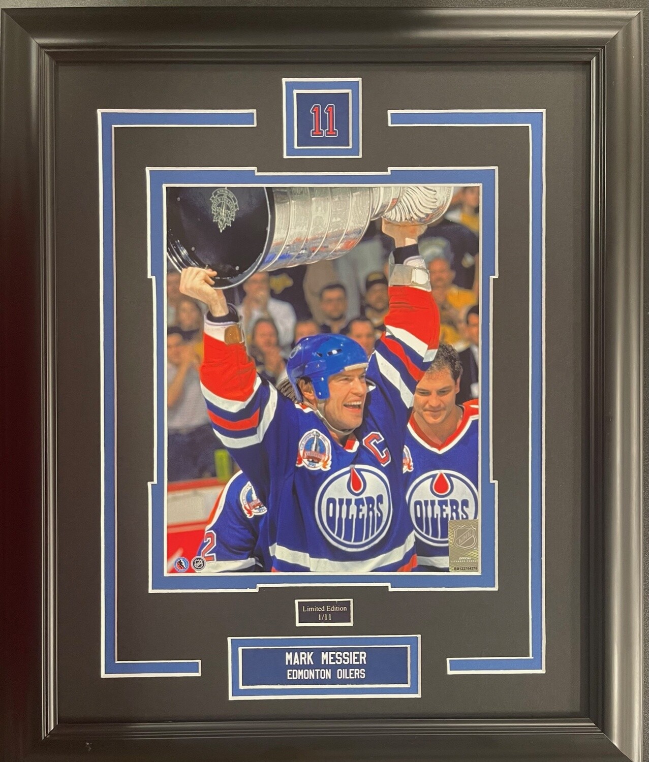MARK MESSIER - EDMONTON OILERS LIMITED EDITION #/11 13X16 FRAME