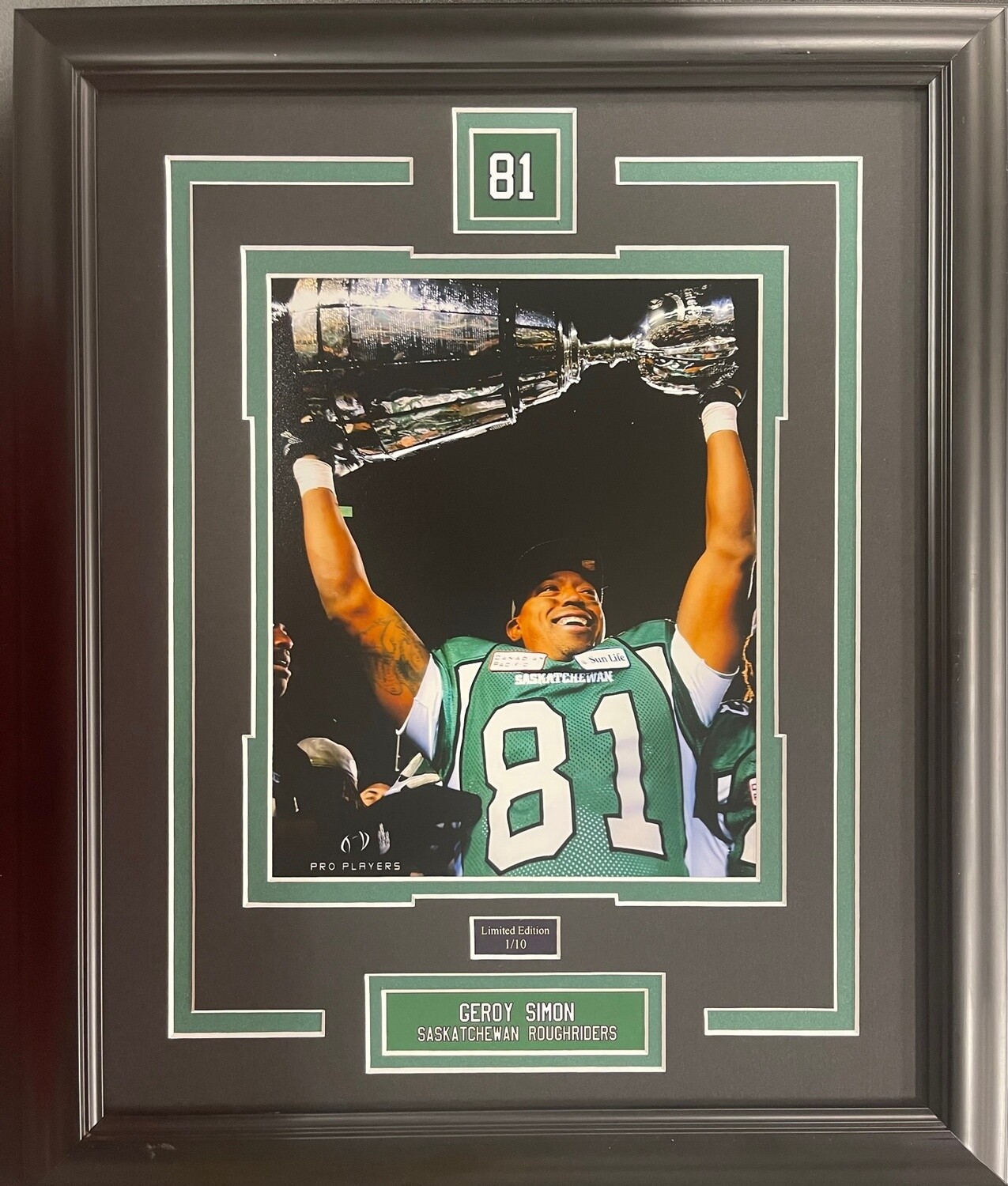 GEROY SIMON - SASKATCHEWAN ROUGHRIDERS LIMITED EDITION #/10 13X16 FRAME