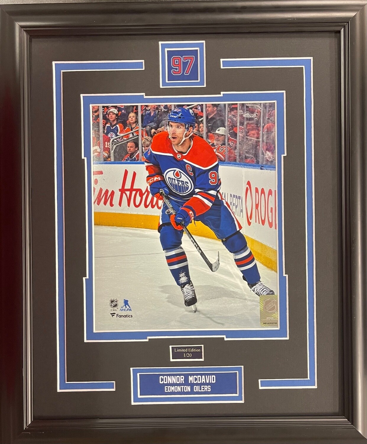 CONNOR MCDAVID - EDMONTON OILERS LIMITED EDITION #/20 13X16 FRAME