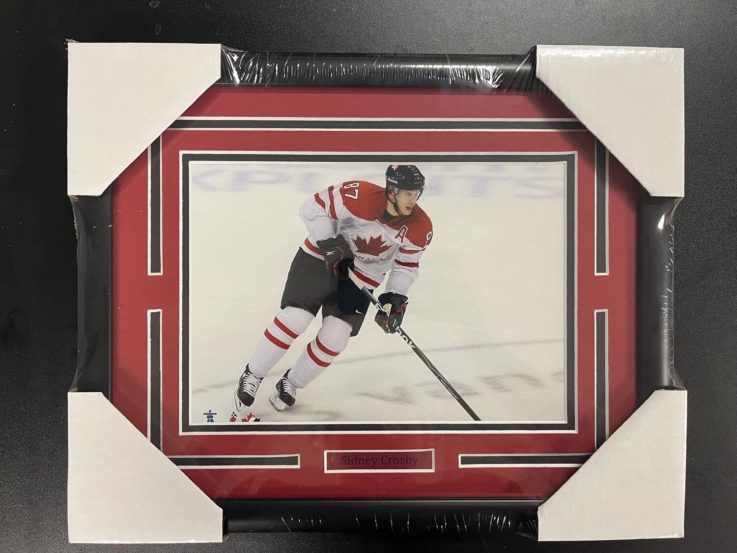 SIDNEY CROSBY - TEAM CANADA 11X14 FRAME