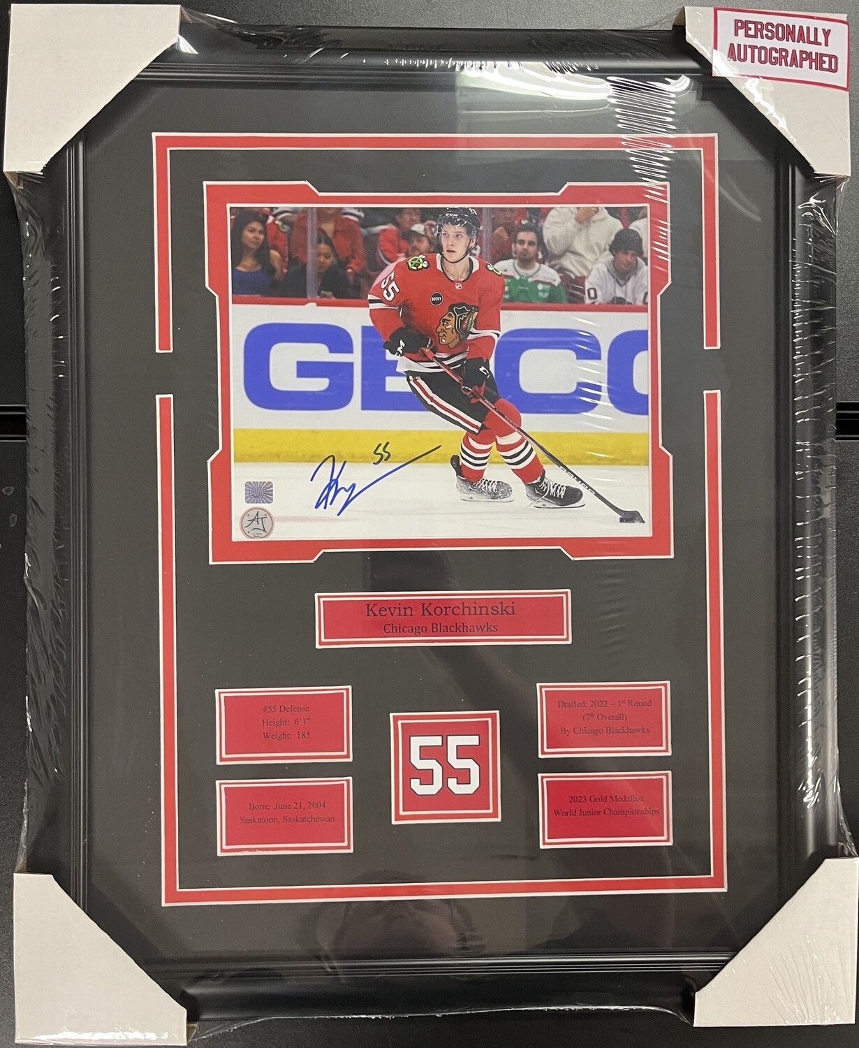 KEVIN KORCHINSKI - AUTOGRAPHED CHICAGO BLACKHAWKS 16X20 FRAME