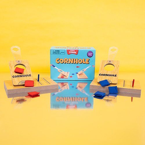 TEENY TOWN CORNHOLE TOSS