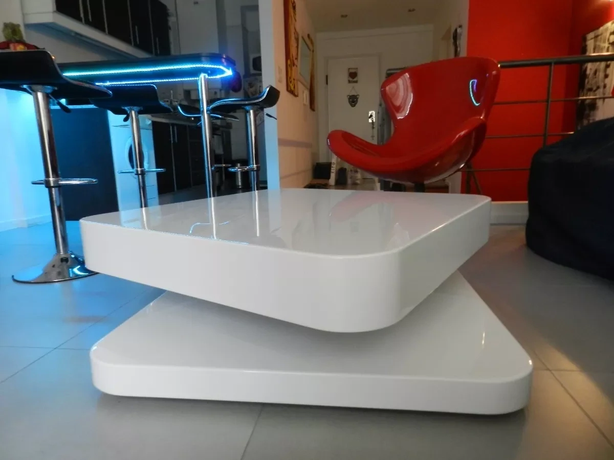 Mesa Ratona Moderna Minimalista Laqueada Render