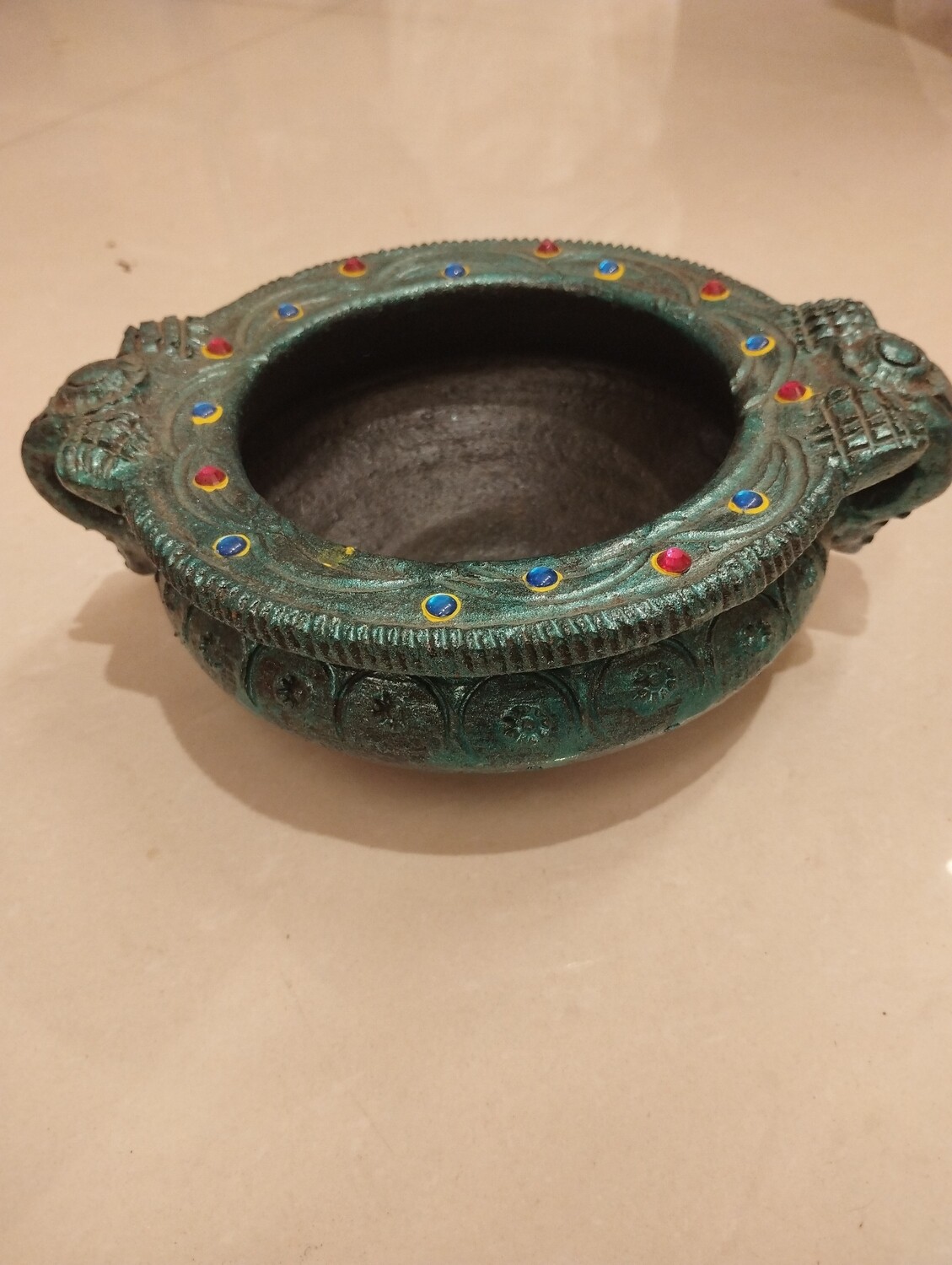 Vastu Pot Medium
