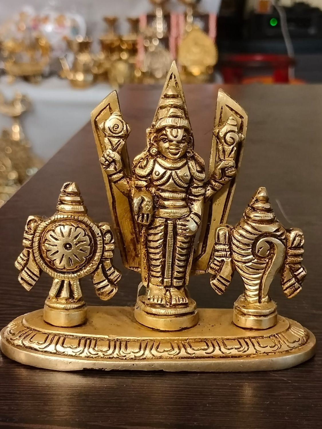 Brass tiruman sangu chakra perumal -nama sangu sakara perumal