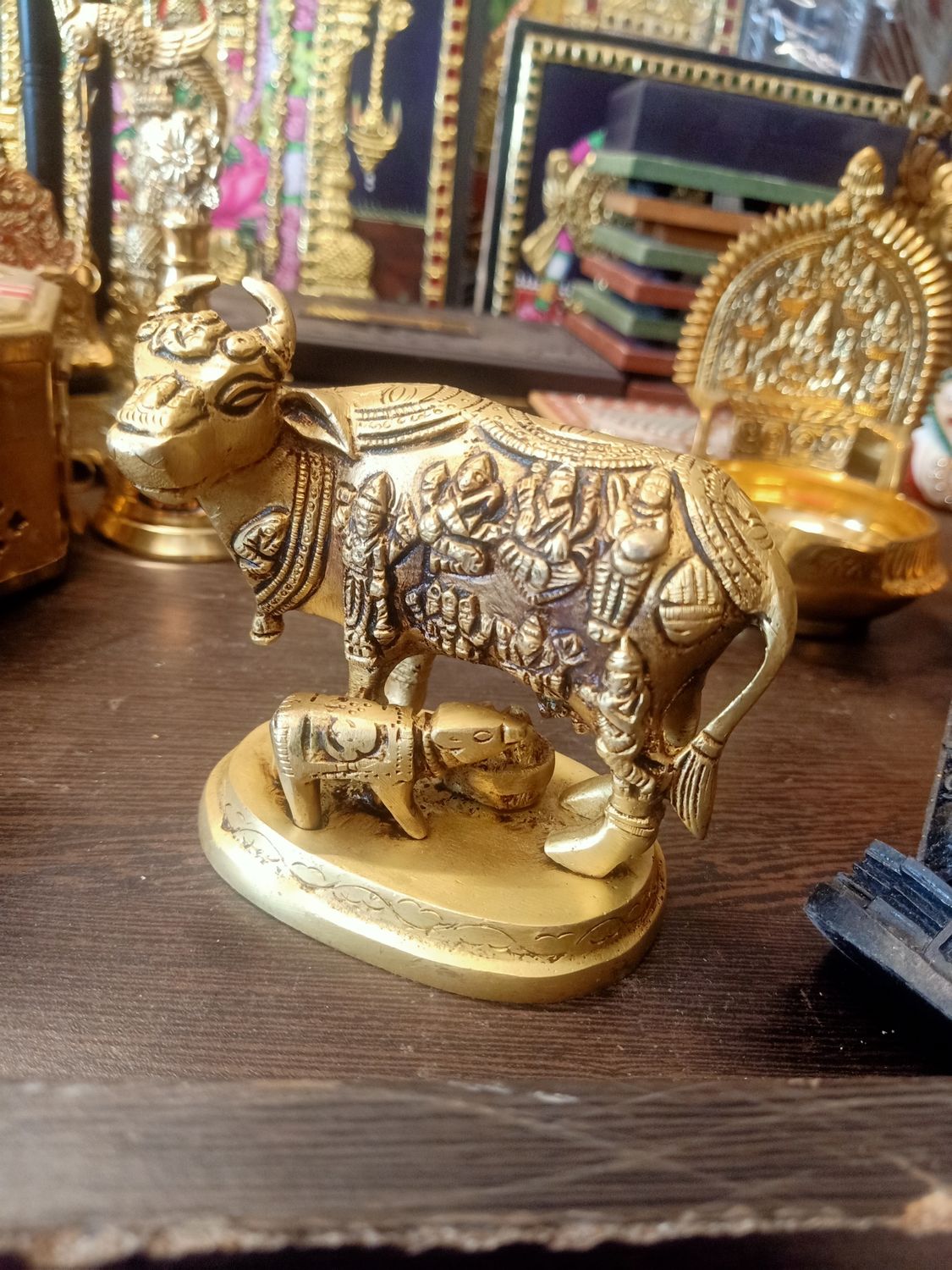 Brass kamadenu