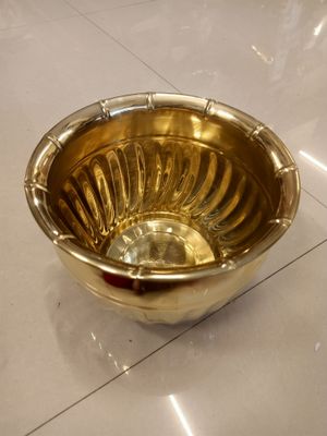 Brass flower pot