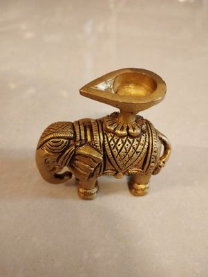 Brass small elephant diya