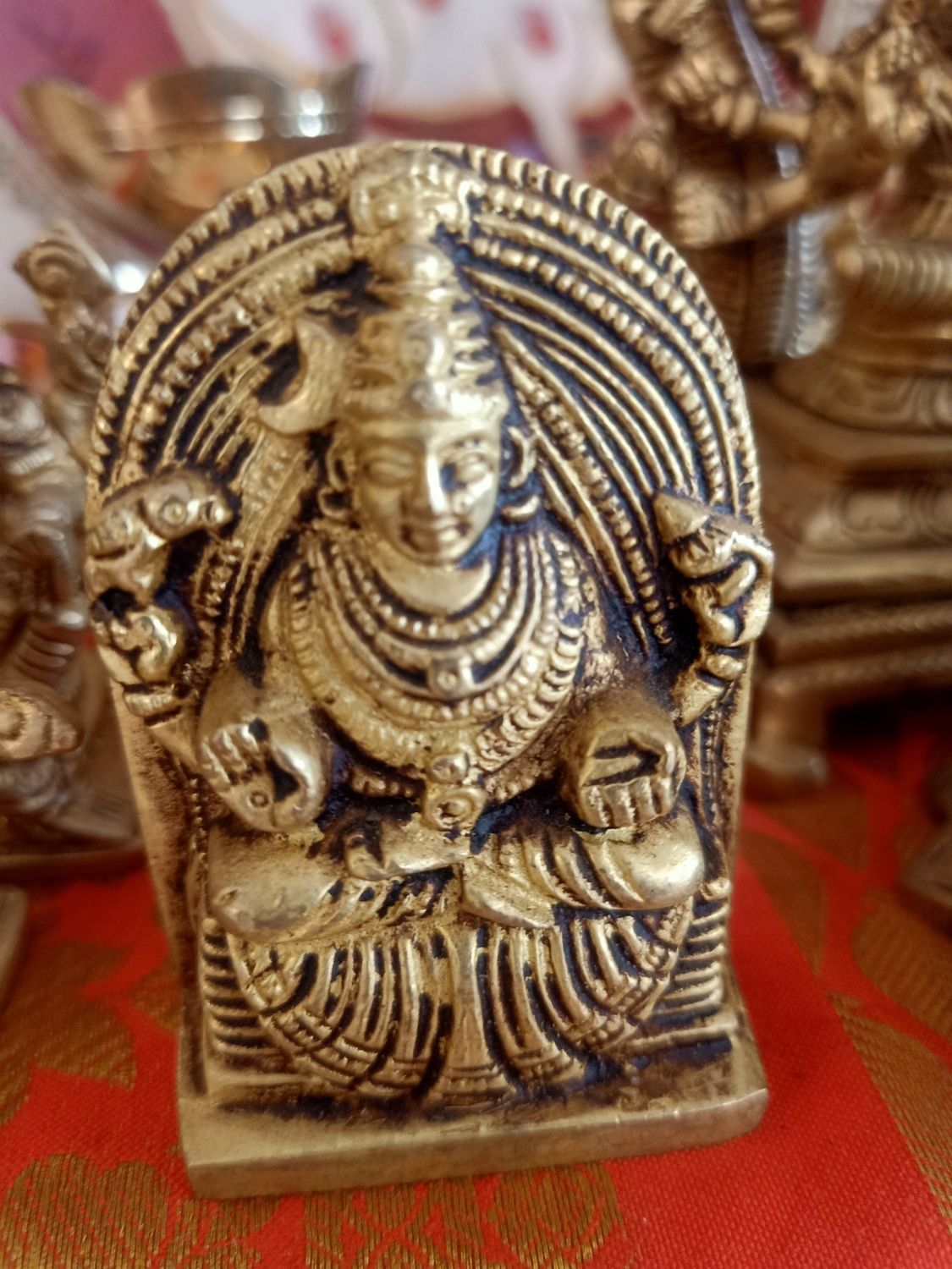 Brass sharadambha idol