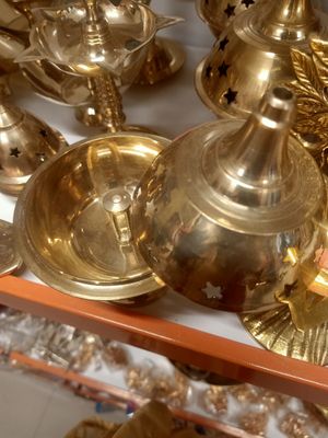 Brass diya with lid